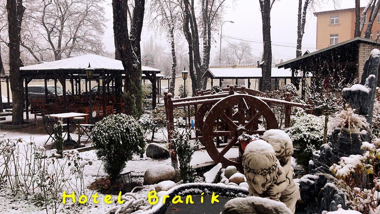 Hotel Branik Прага Экстерьер фото